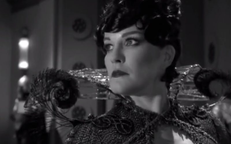 Janeway as Bride of Chaotica